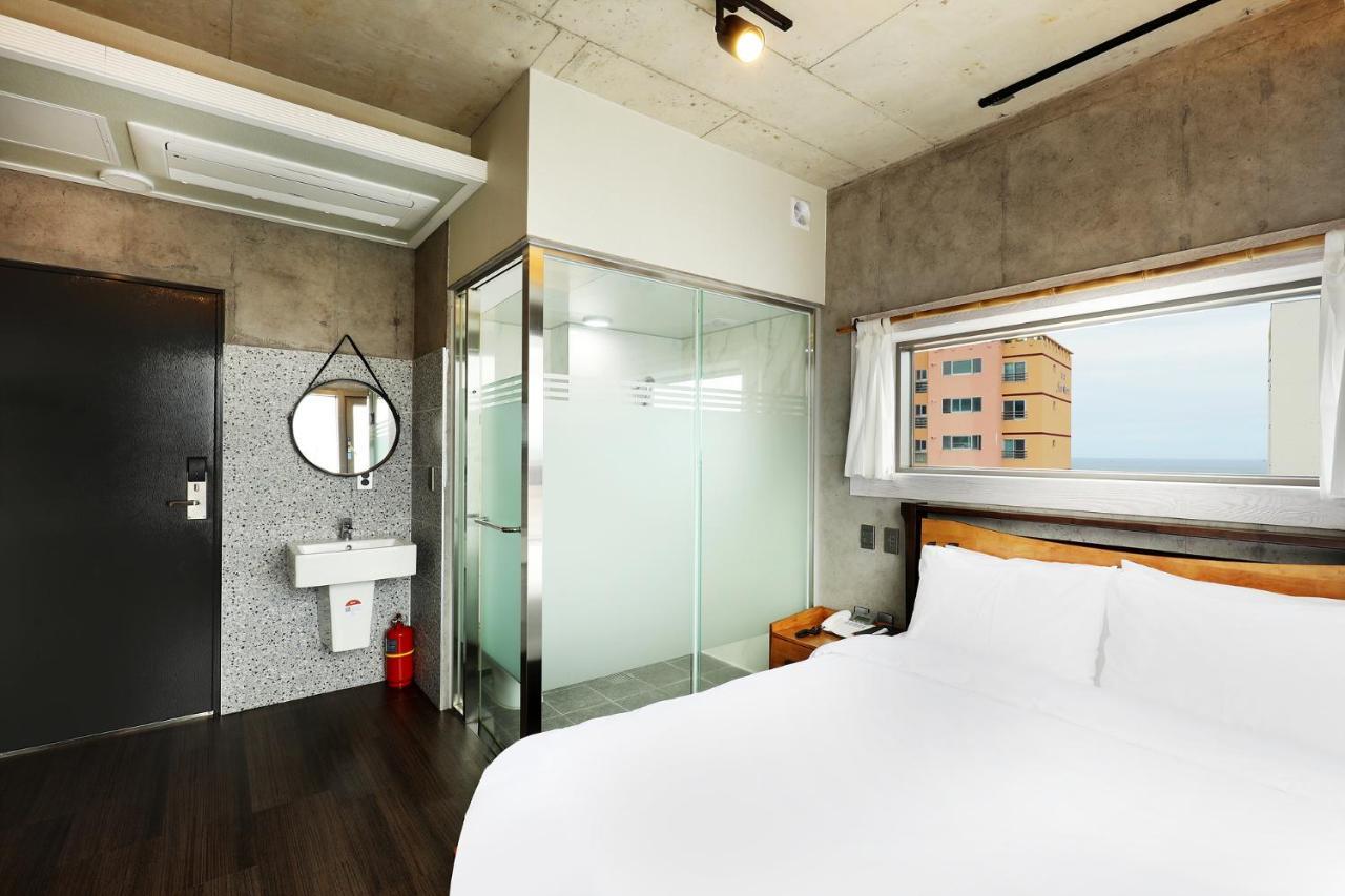 Cornerstone Hotel Seogwipo Ngoại thất bức ảnh