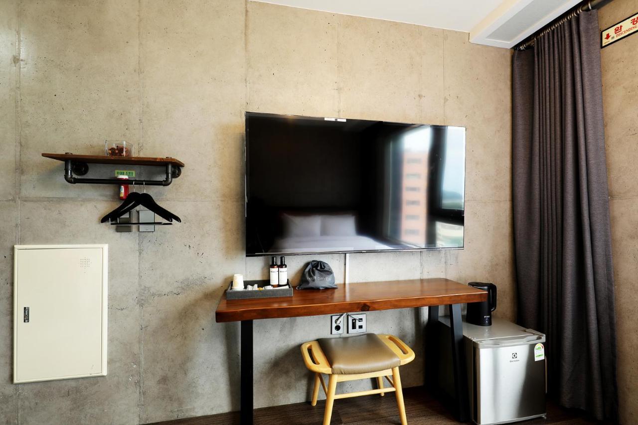 Cornerstone Hotel Seogwipo Ngoại thất bức ảnh