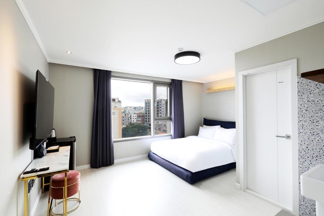 Cornerstone Hotel Seogwipo Ngoại thất bức ảnh